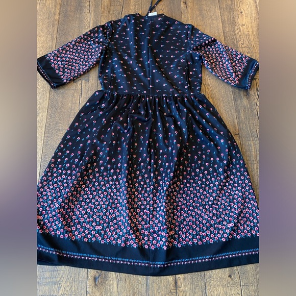 SOLD Vintage Floral Dress with Roses - Picture 8 of 8